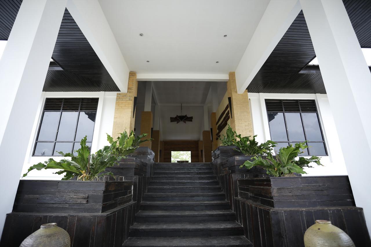 Kahyangan Resort Singkawang Esterno foto