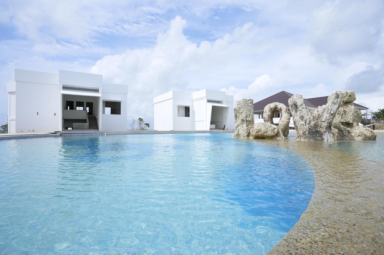 Kahyangan Resort Singkawang Esterno foto