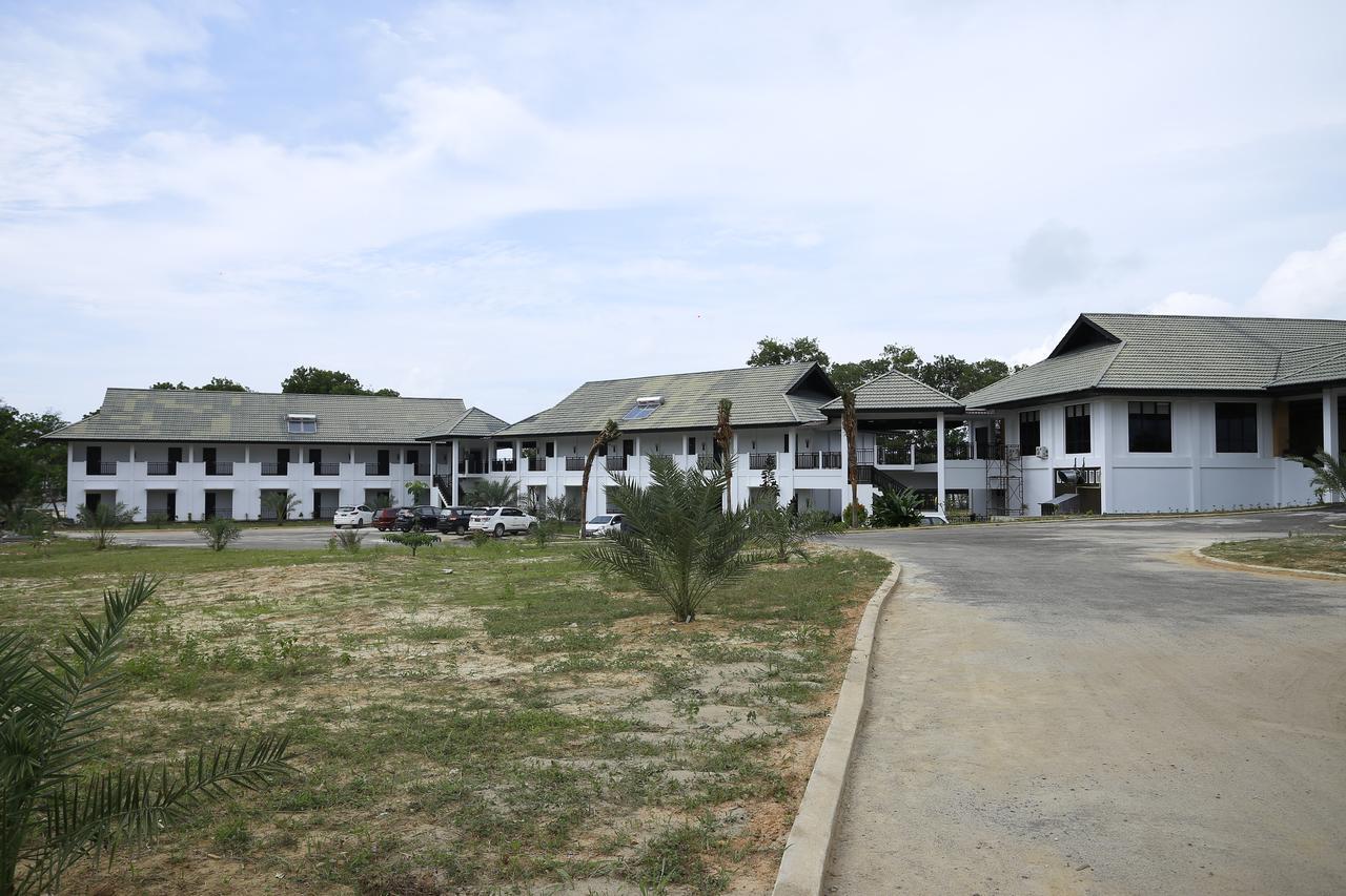 Kahyangan Resort Singkawang Esterno foto